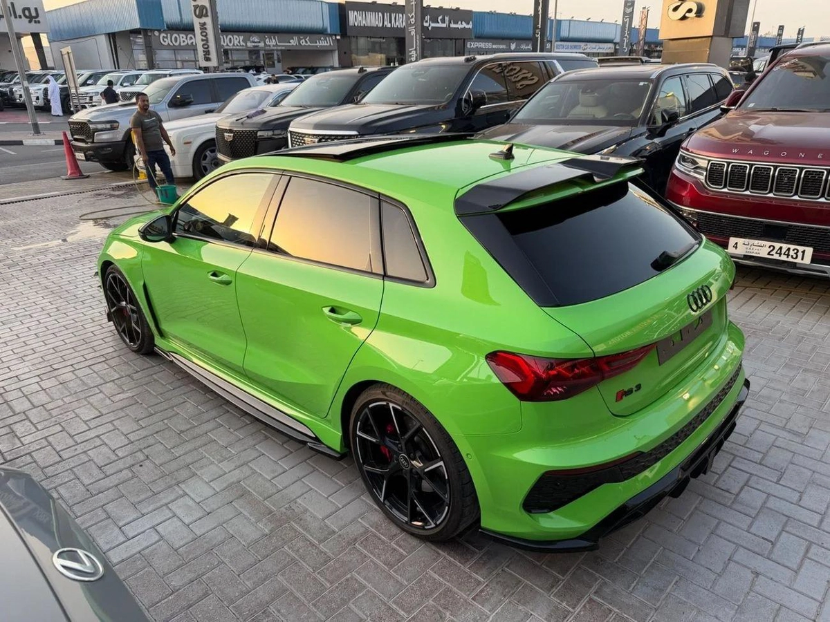 Audi RS3 TFSI quattro 2.5L Sportback