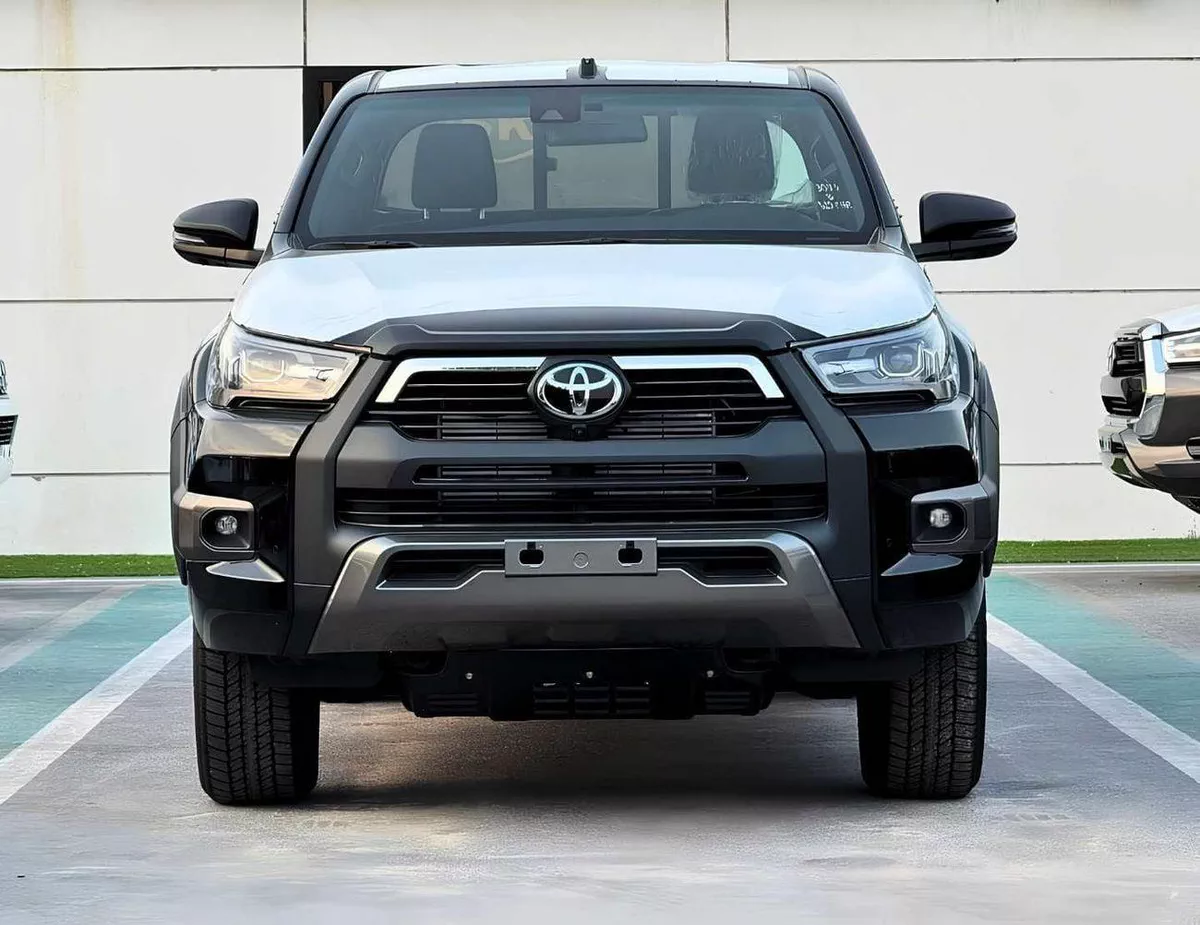 Toyota Hilux ADVENTURE SR5 ADVENTURE || DOUBLE CABIN || 2.8L V4 DIESEL / RADAR / 360*CAMERA / AIR COMPRESSOR / FULL OPTION-1-0