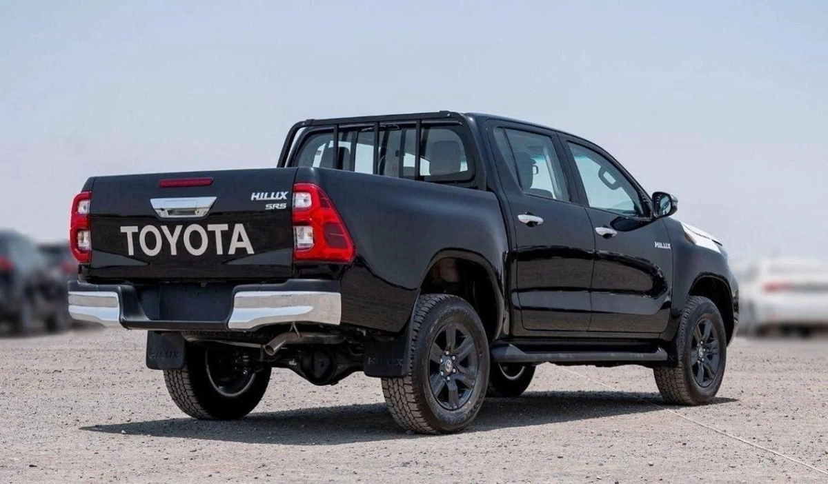 Toyota Hilux TOYOTA HILUX  2.4 diesel Automatic full options-11-11