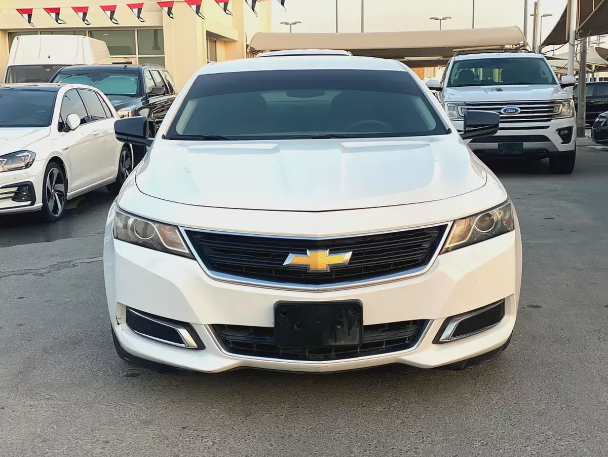 2019 Chevrolet Impala LT, white