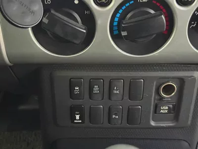 Toyota FJ Cruiser GكVXR 2014 GCC Specs - Pristine Condition-17