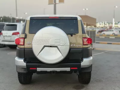 Toyota FJ Cruiser GكVXR 2014 GCC Specs - Pristine Condition-3