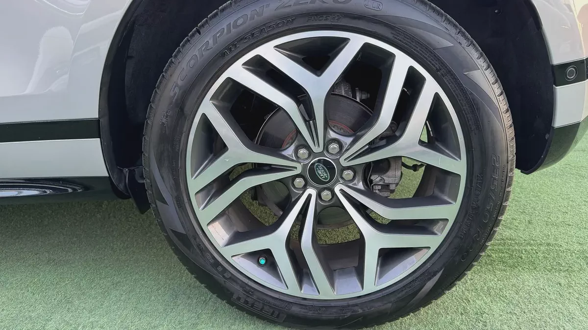 Evoque RDynamic model 2020 gcc original paint آيفوك ار ديناميك موديل ٢٠٢٠ خليجية صبغ وكالة-13-13