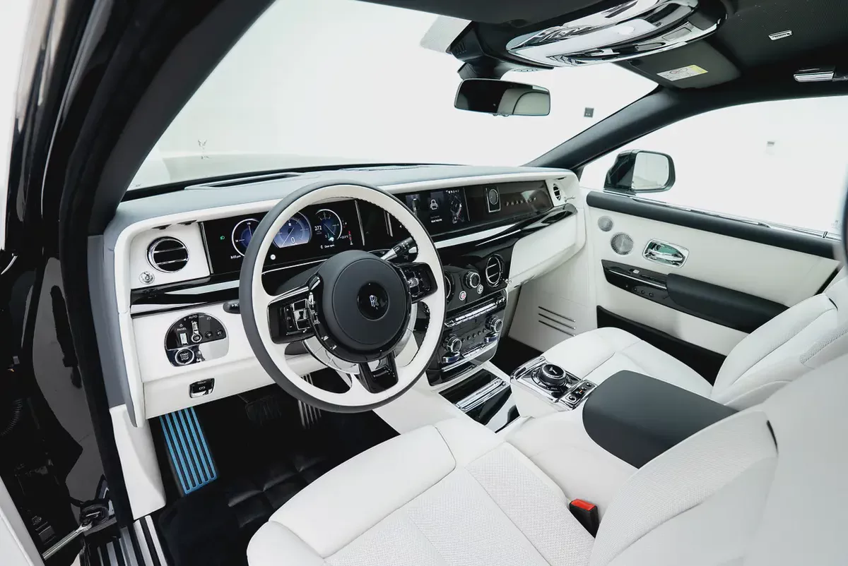 2026 ROLLS ROYCE PHANTOM | GCC | MAIN DEALER WARRANTY AND SERVICE | FULL OPTION-9-9