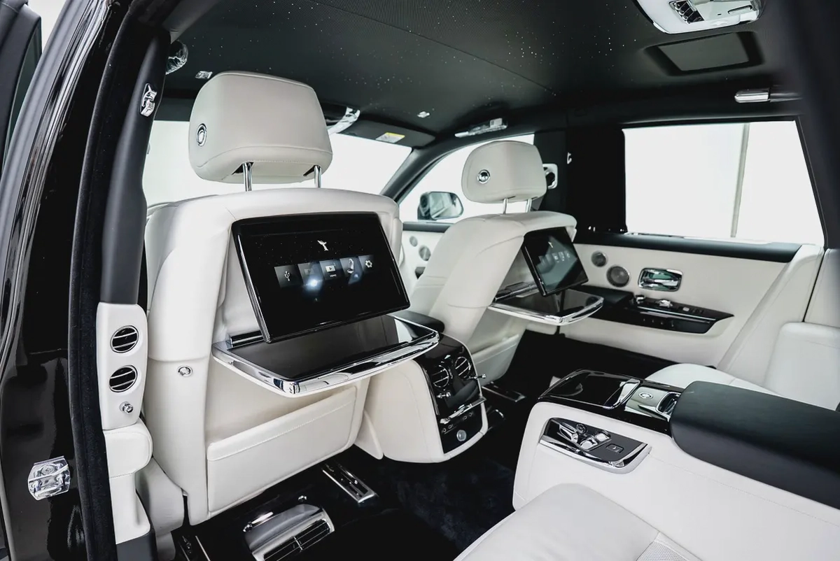 2026 ROLLS ROYCE PHANTOM | GCC | MAIN DEALER WARRANTY AND SERVICE | FULL OPTION-14-14