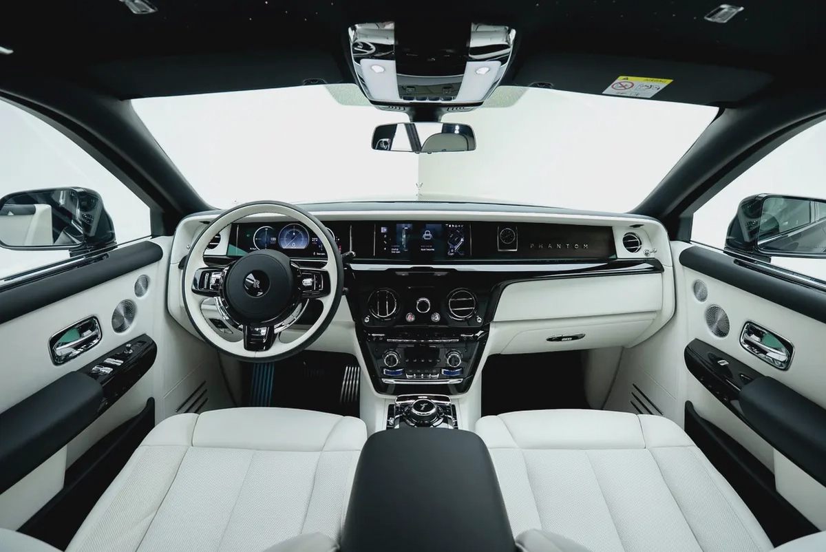 2026 ROLLS ROYCE PHANTOM | GCC | MAIN DEALER WARRANTY AND SERVICE | FULL OPTION-17-17