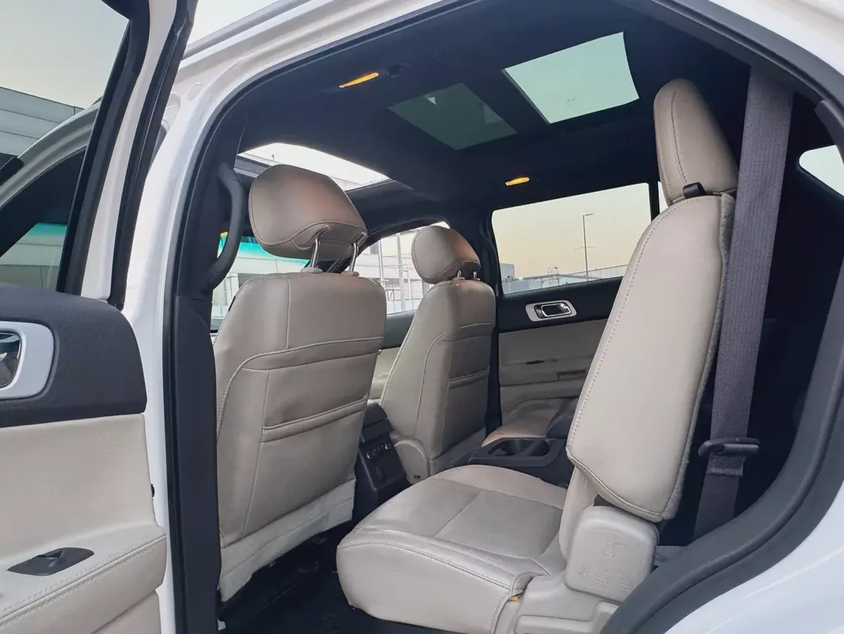 Ford Explorer Limited 2015 - Pristine Condition - American Specs-11-11