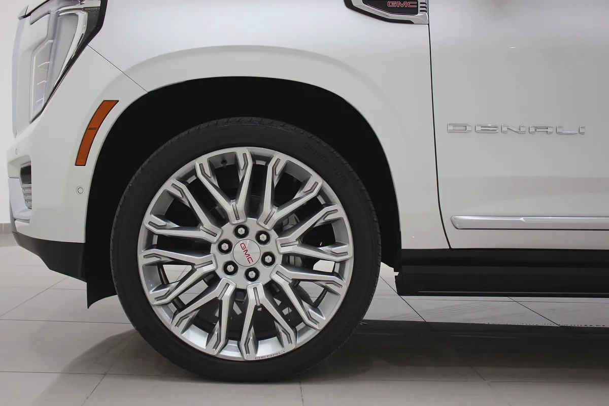 GMC Yukon Denali 2025 - GCC Specs-5-5