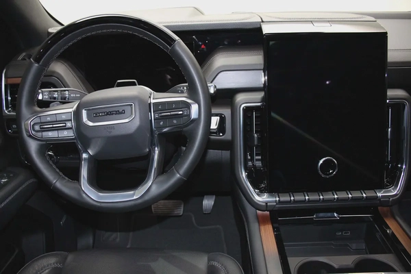 GMC Yukon Denali 2025 - GCC Specs