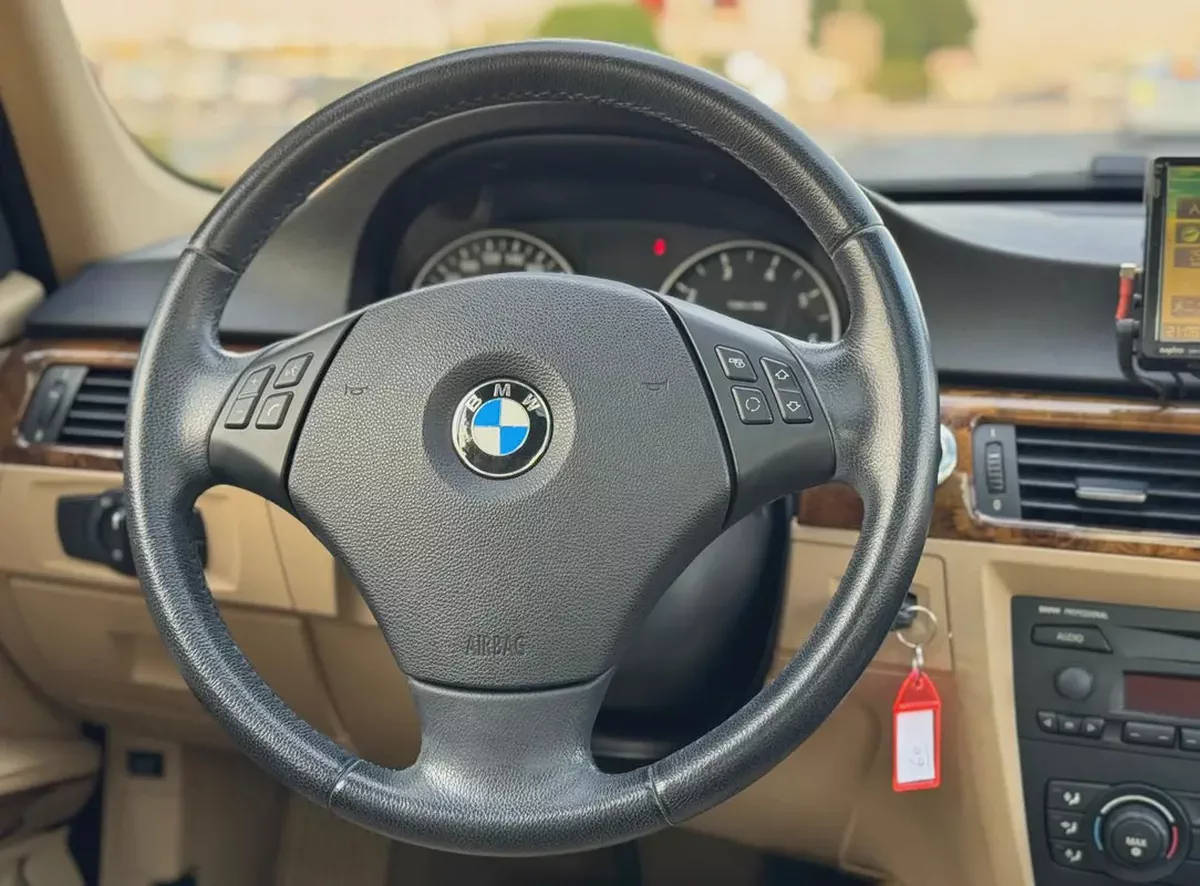 BMW 323i | 2006 | BEIGE INTERIOR | JAPAN IMPORT | CLEAN TITLE |-17-17