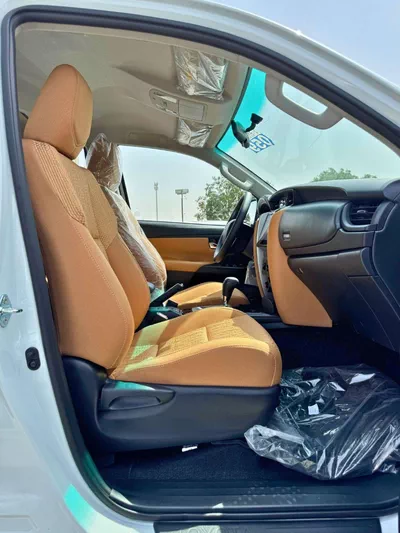 Toyota Fortuner EXR BASIC || 2.7L PETROL V4 / FABRIC SEATS / MANUAL AC (CODE # FPMB)-5