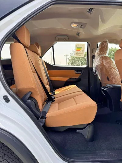 Toyota Fortuner EXR BASIC || 2.7L PETROL V4 / FABRIC SEATS / MANUAL AC (CODE # FPMB)-7