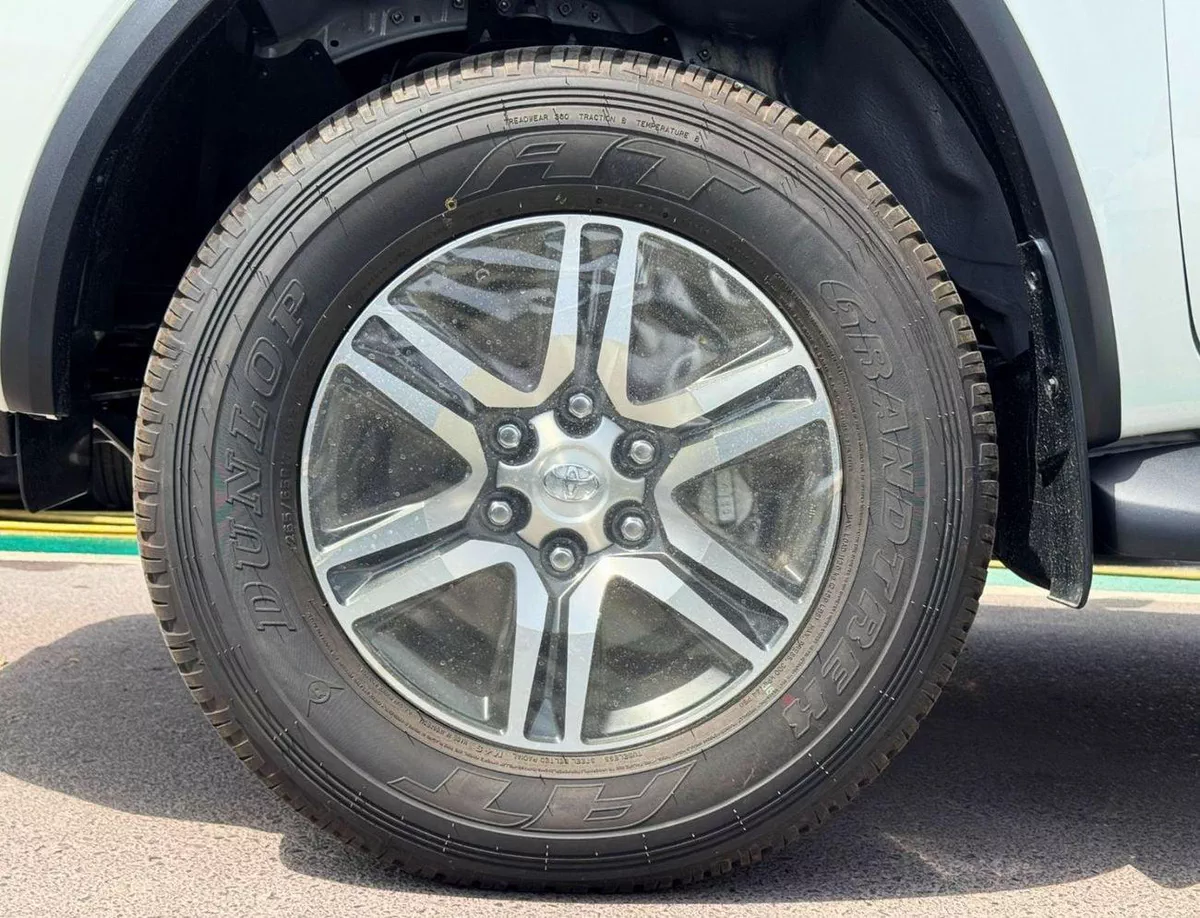 Toyota Fortuner EXR BASIC || 2.7L PETROL V4 / FABRIC SEATS / MANUAL AC (CODE # FPMB)-3-0
