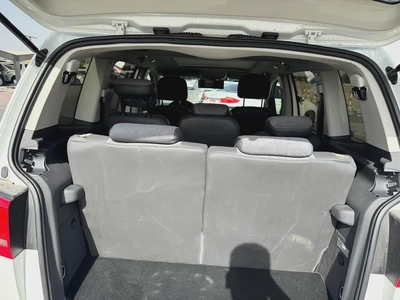  Volkswagen Touran Other-13