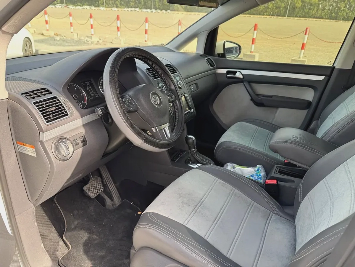  Volkswagen Touran Other-7-7