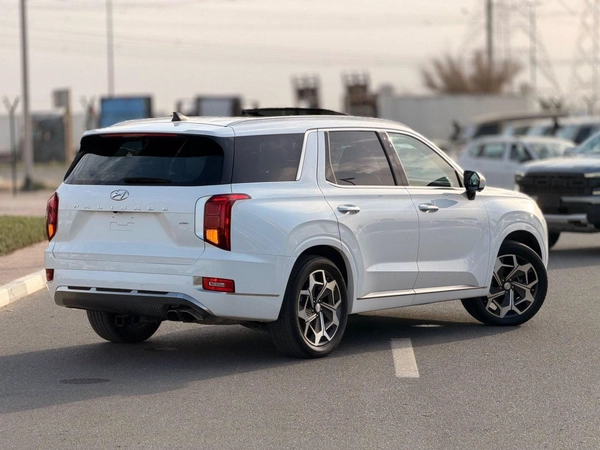 Hyundai Palisade Calligraphy 3.8L / panoramic, 360 camera // head up display full option
