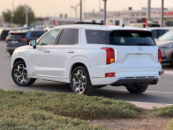 Hyundai Palisade Calligraphy 3.8L / panoramic, 360 camera // head up display full option