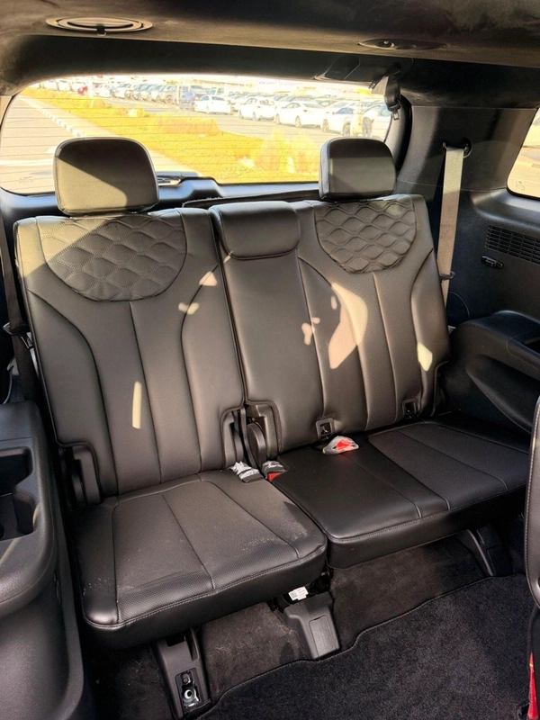 Hyundai Palisade Calligraphy 3.8L / panoramic, 360 camera // head up display full option
