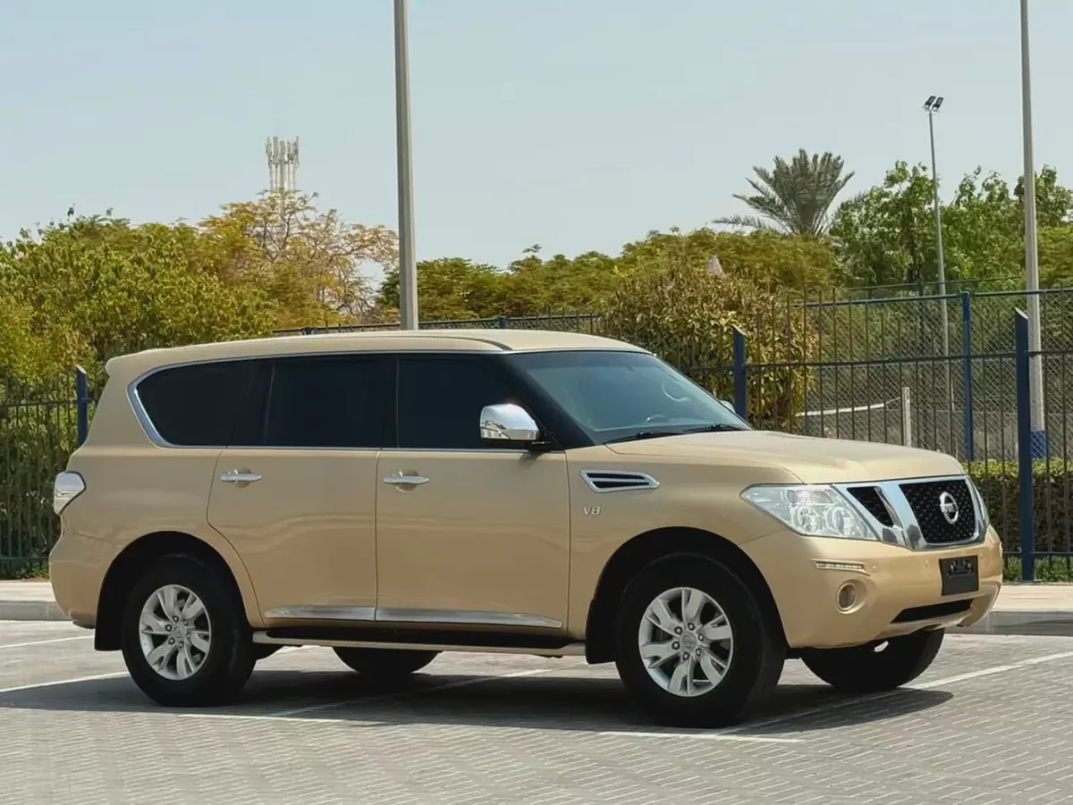 2013-Nissan Patrol SE-5.6L-V8-Excellent Condition-3-3
