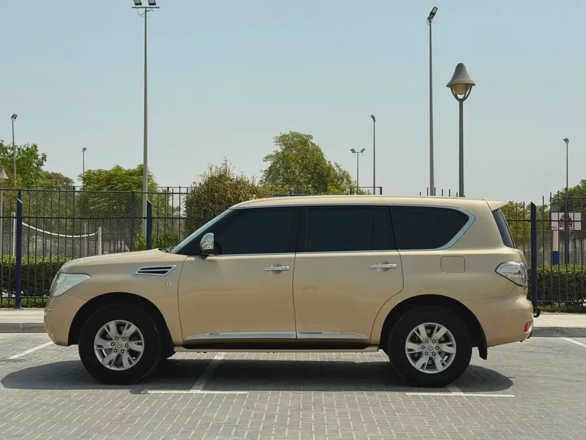 2013-Nissan Patrol SE-5.6L-V8-Excellent Condition-6-6