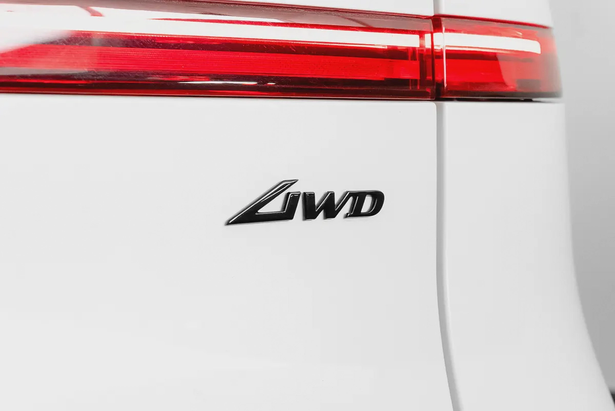 3,754 / 60 months | 0% DP | 2024 Genesis GV70 AWD 2.5L Premium / Genesis Warranty  Service Contract-15-15