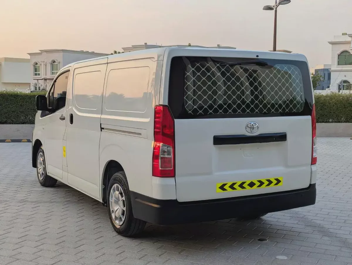 2021 Toyota Hiace Panel Van | GCC Specs | Low Mileage | Reliable Workhorse Premium Agency Condition-10-10