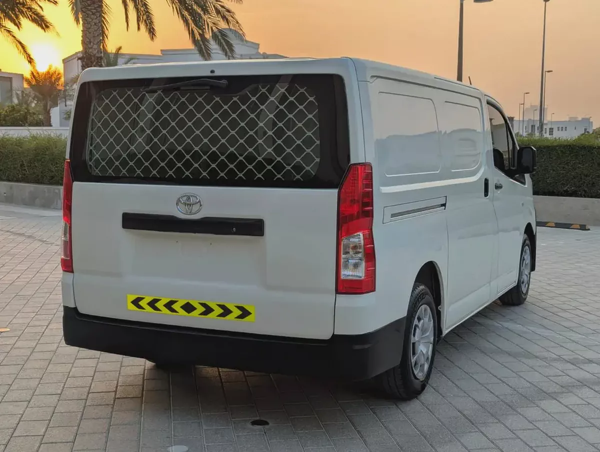 2021 Toyota Hiace Panel Van | GCC Specs | Low Mileage | Reliable Workhorse Premium Agency Condition-13-13