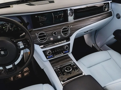 17,344 AED / 60 month’s | 0% DP | 2021 Rolls Royce Ghost / Full-Service History-8