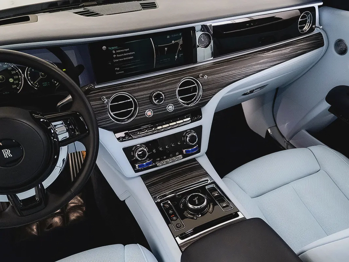 17,344 AED / 60 month’s | 0% DP | 2021 Rolls Royce Ghost / Full-Service History