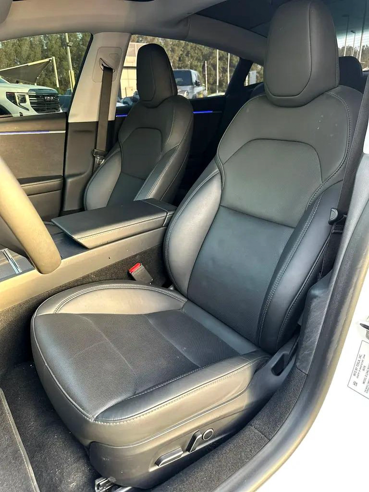 TESLA MODEL 3 LANG RANGE 2024 GCC FULL OPTION ORIGINAL PAINT UNDER WARRANTY-5-5
