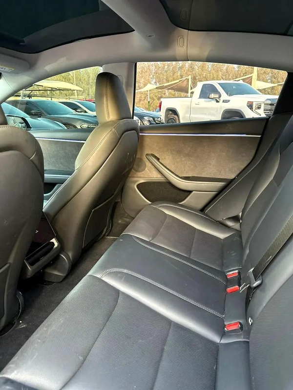 TESLA MODEL 3 LANG RANGE 2024 GCC FULL OPTION ORIGINAL PAINT UNDER WARRANTY