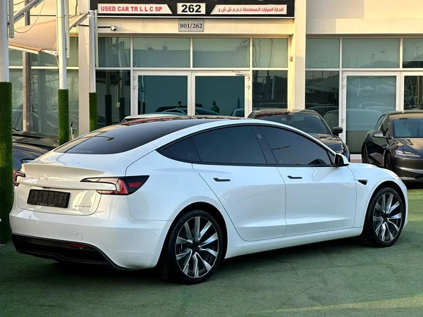 TESLA MODEL 3 LANG RANGE 2024 GCC FULL OPTION ORIGINAL PAINT UNDER WARRANTY