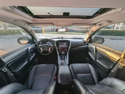Mitsubishi Montero Sport 2023 GLS Top Line | GCC Specs  Excellent Condition Full Option-9