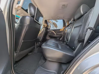 Mitsubishi Montero Sport 2023 GLS Top Line | GCC Specs  Excellent Condition Full Option-12