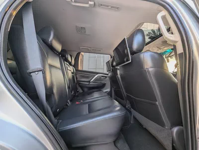 Mitsubishi Montero Sport 2023 GLS Top Line | GCC Specs  Excellent Condition Full Option-13