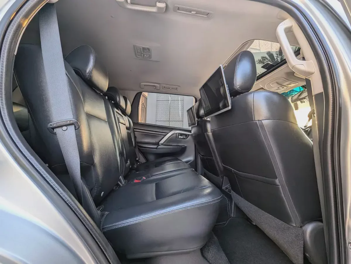 Mitsubishi Montero Sport 2023 GLS Top Line | GCC Specs  Excellent Condition Full Option-13-13