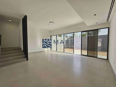 LUXURIOUS BRAND NEW 3-BEDROOM CORNER TOWNHOUSE FOR RENT IN ROBINIA MASAAR-17