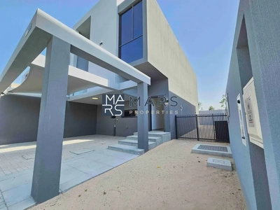 LUXURIOUS BRAND NEW 3-BEDROOM CORNER TOWNHOUSE FOR RENT IN ROBINIA MASAAR-0