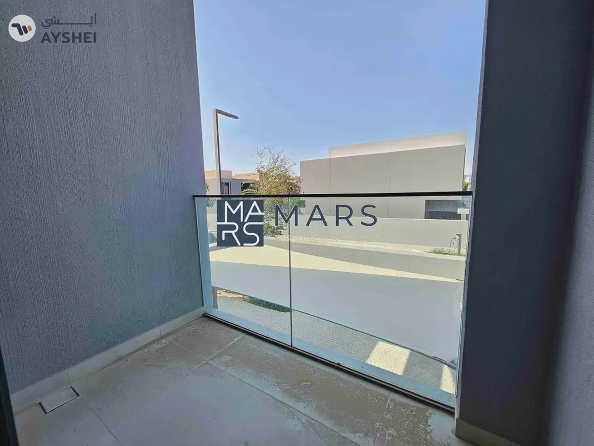 LUXURIOUS BRAND NEW 3-BEDROOM CORNER TOWNHOUSE FOR RENT IN ROBINIA MASAAR-11-11
