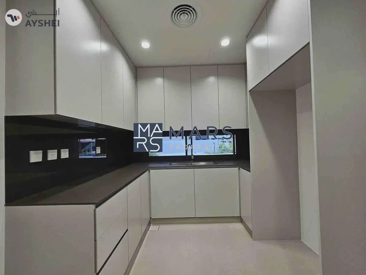 LUXURIOUS BRAND NEW 3-BEDROOM CORNER TOWNHOUSE FOR RENT IN ROBINIA MASAAR-21-21