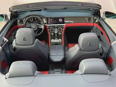 2022 - Bentley Continental GT - Convertible | V8 prestige condition for 666,000.00 AED-11