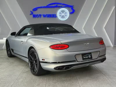2022 - Bentley Continental GT - Convertible | V8 prestige condition for 666,000.00 AED-4