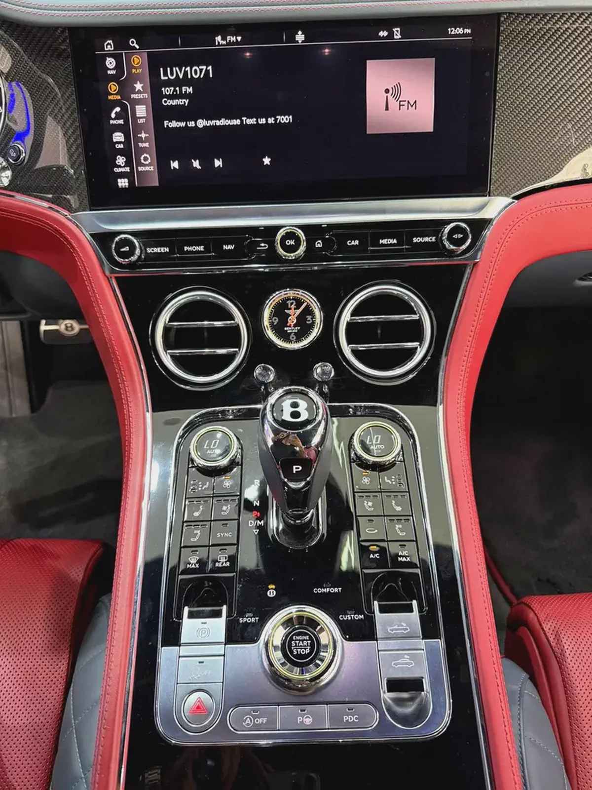 2022 - Bentley Continental GT - Convertible | V8 prestige condition for 666,000.00 AED-14-14