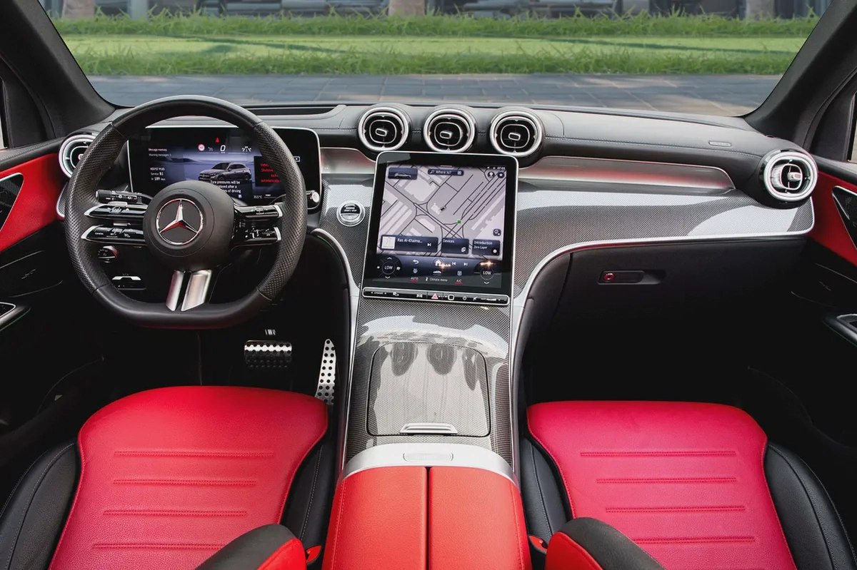 4,113 P.M |  GLC 200 AMG | 0% Downpayment | 2029 WARRANTY/SERVICE-7-7