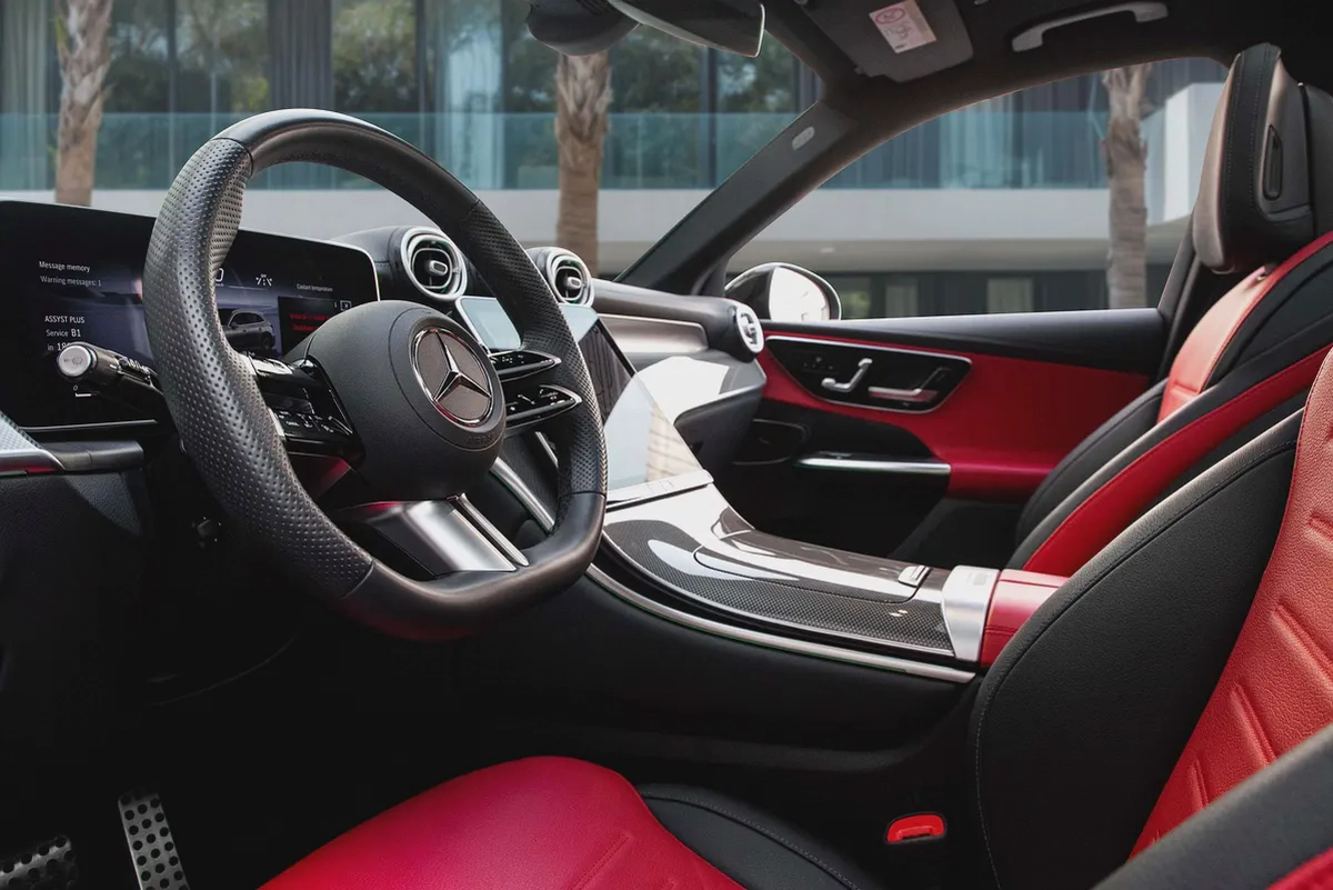 4,113 P.M |  GLC 200 AMG | 0% Downpayment | 2029 WARRANTY/SERVICE-8-8