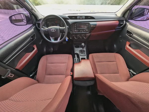 2022 Toyota Hilux GL 2.7 L  4X4 Automatic - Original paint - GCC Specs Dual Cab Pickup |
