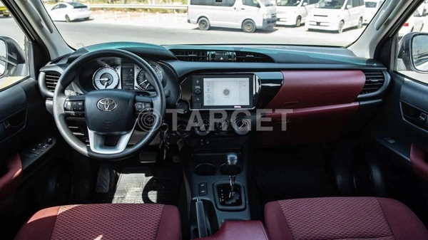 Toyota Hilux 2.4L AT 4WD DIESEL