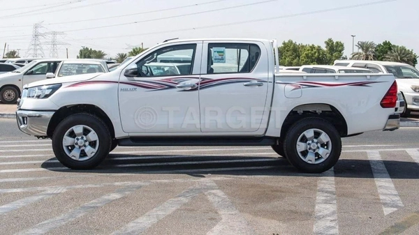 Toyota Hilux 2.4L AT 4WD DIESEL