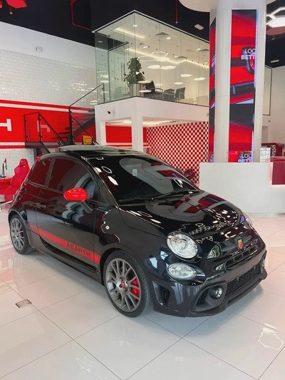 Abarth 695 Turismo Hatchback 1.4L-0