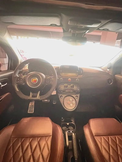 Abarth 695 Turismo Hatchback 1.4L-7